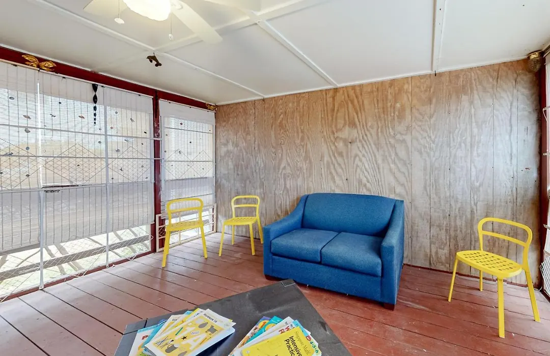 Captain'S Quarters-1